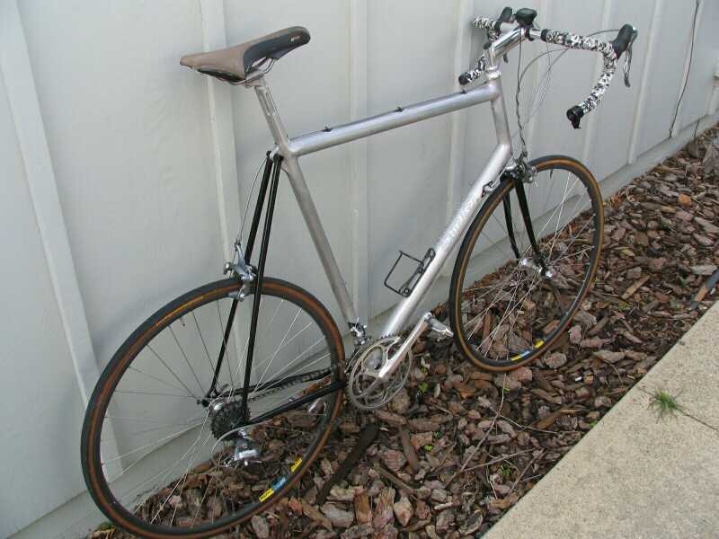 An%20Aluminum%20and%20Steel%20road%20frame%20-%20mid%2080s.jpg