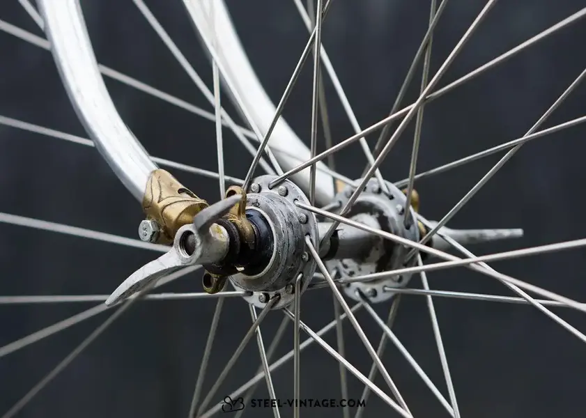 caminargent-early-aluminium-bicycle-1930s-10_1080x.webp