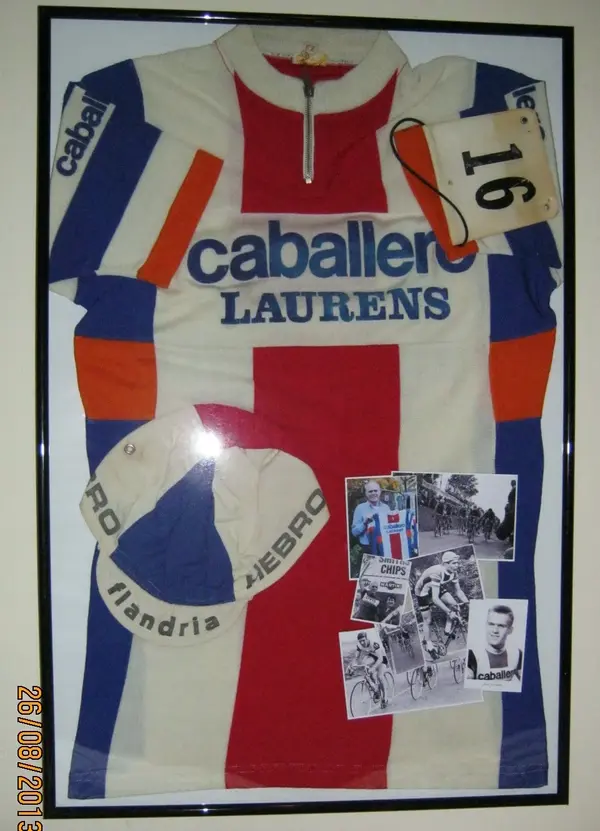 caballero trui detail.webp